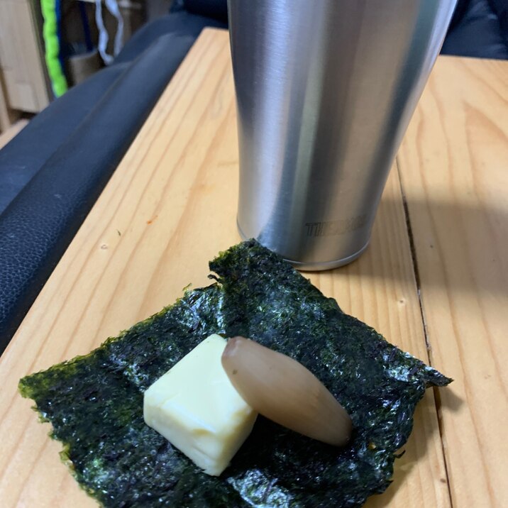 簡単おつまみ　黒酢ラッキョウとチーズ